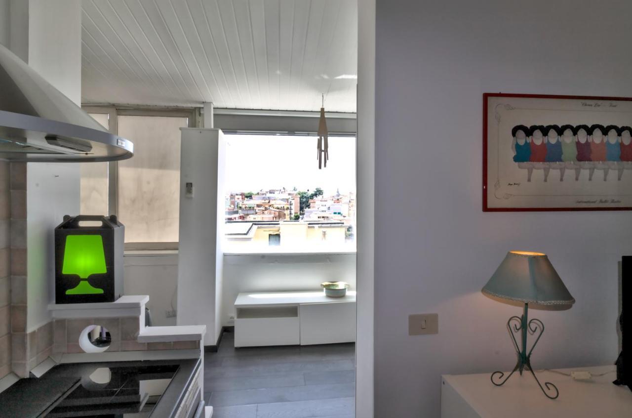 Apartamento Roma Monteverde - L'Attichetto Di Dan Exterior foto